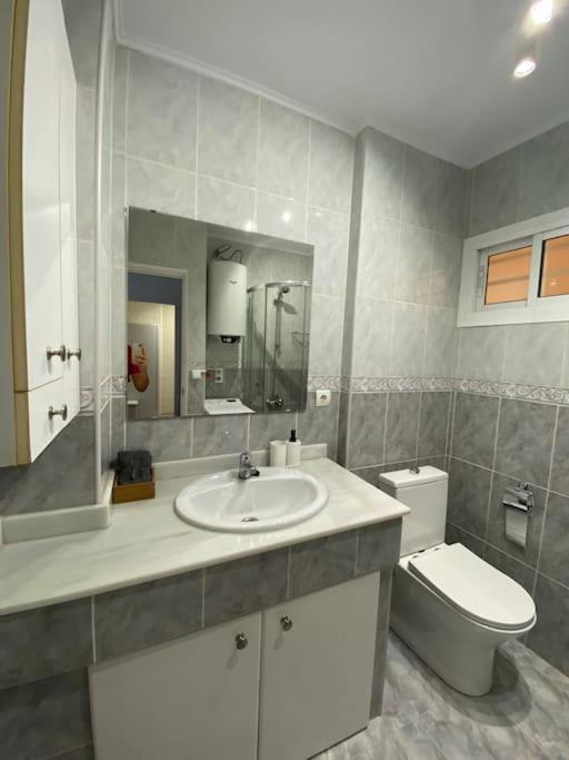 Apt Moderno Con Vistas, Recepcion 24 Hs Y Piscinas بينالماذينا المظهر الخارجي الصورة