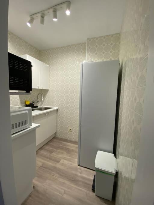 Apt Moderno Con Vistas, Recepcion 24 Hs Y Piscinas بينالماذينا المظهر الخارجي الصورة