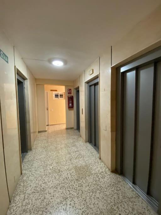Apt Moderno Con Vistas, Recepcion 24 Hs Y Piscinas بينالماذينا المظهر الخارجي الصورة