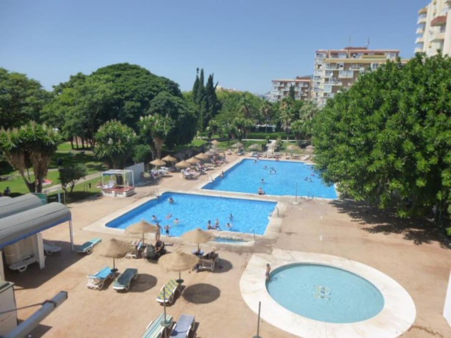 Apt Moderno Con Vistas, Recepcion 24 Hs Y Piscinas بينالماذينا المظهر الخارجي الصورة