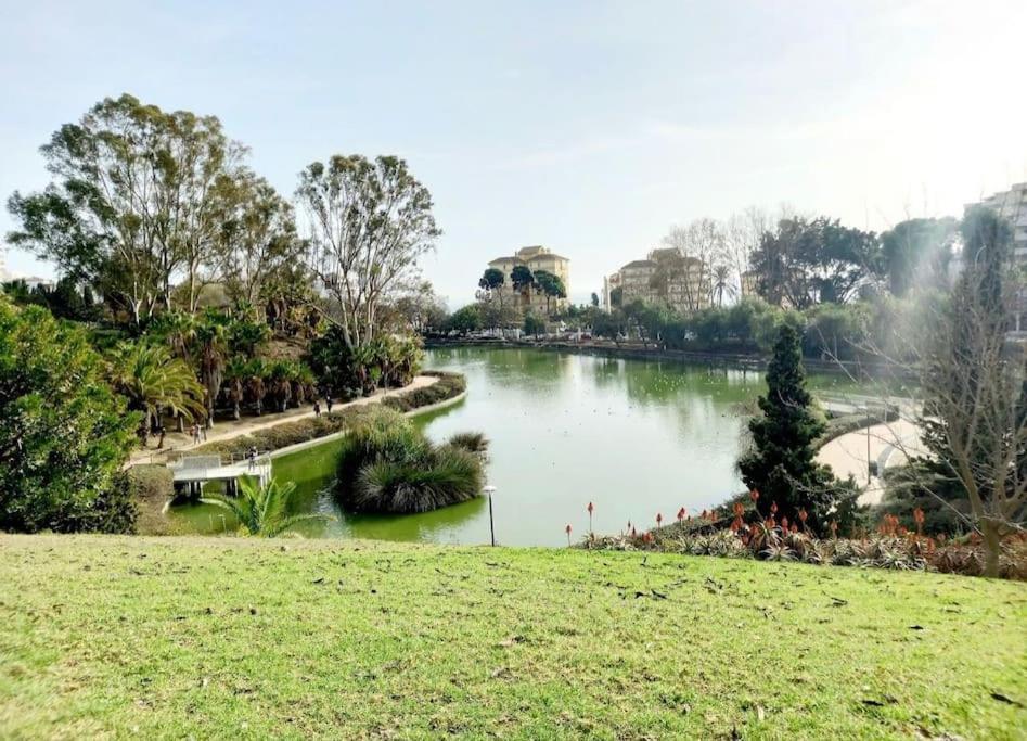Apt Moderno Con Vistas, Recepcion 24 Hs Y Piscinas بينالماذينا المظهر الخارجي الصورة