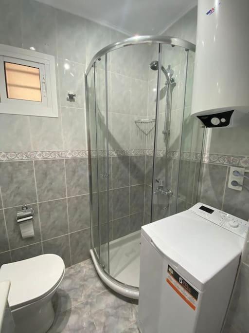 Apt Moderno Con Vistas, Recepcion 24 Hs Y Piscinas بينالماذينا المظهر الخارجي الصورة